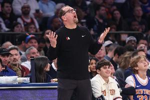 NBA直播马刺vs独行侠在线直播_NBA直播马刺vs独行侠比赛录像回放_NBA直播马刺vs独行侠在线观看高清纳斯：赛季初防守表现领先于进攻很正常 球队需培养更好的默契